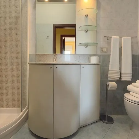 Homeby, Casa Cartesio * Milan