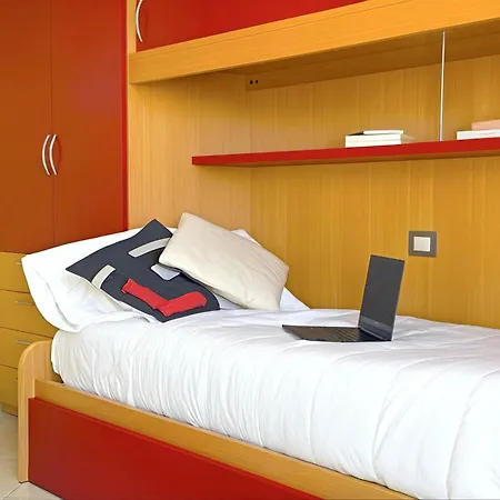 Homeby, Casa Cartesio Apartment