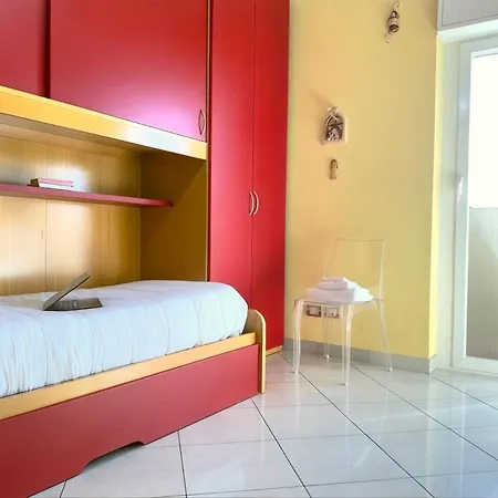 Homeby, Casa Cartesio Apartment *