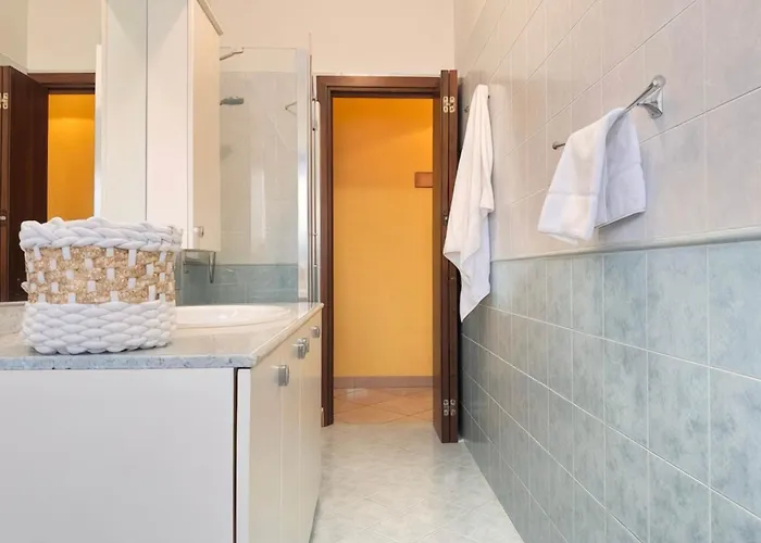 Daire Homeby, Casa Cartesio