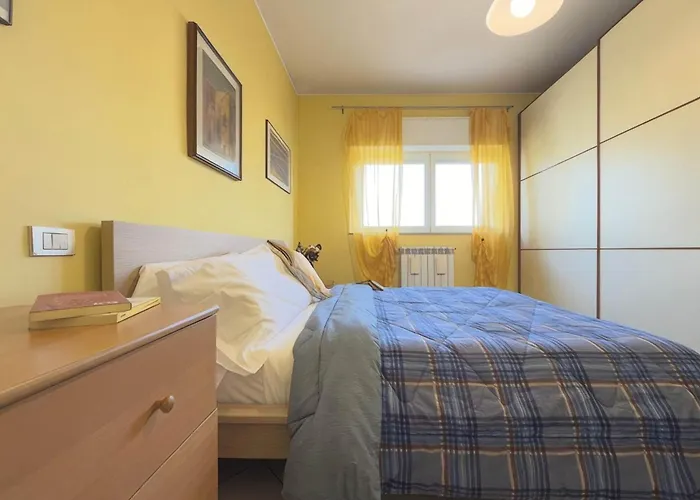 Daire Homeby, Casa Cartesio Milano